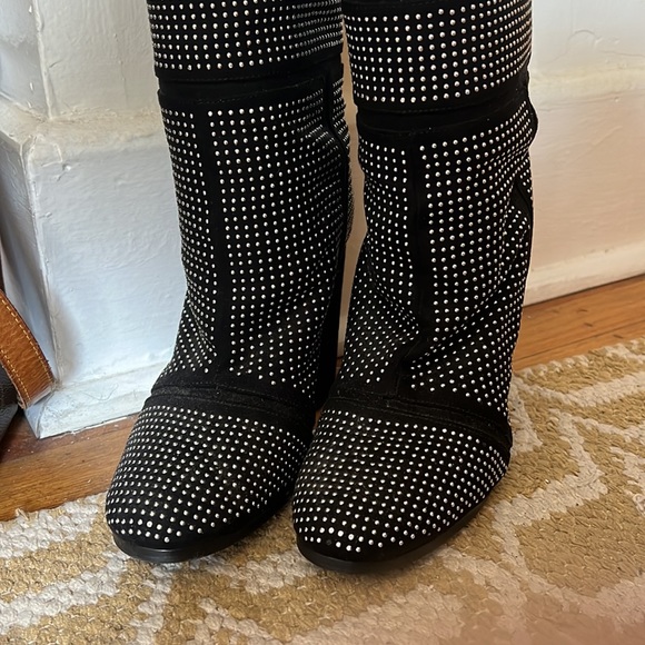 Fall Trends Stylish Studded Knee High Heeled Boot - Picture 4 of 6